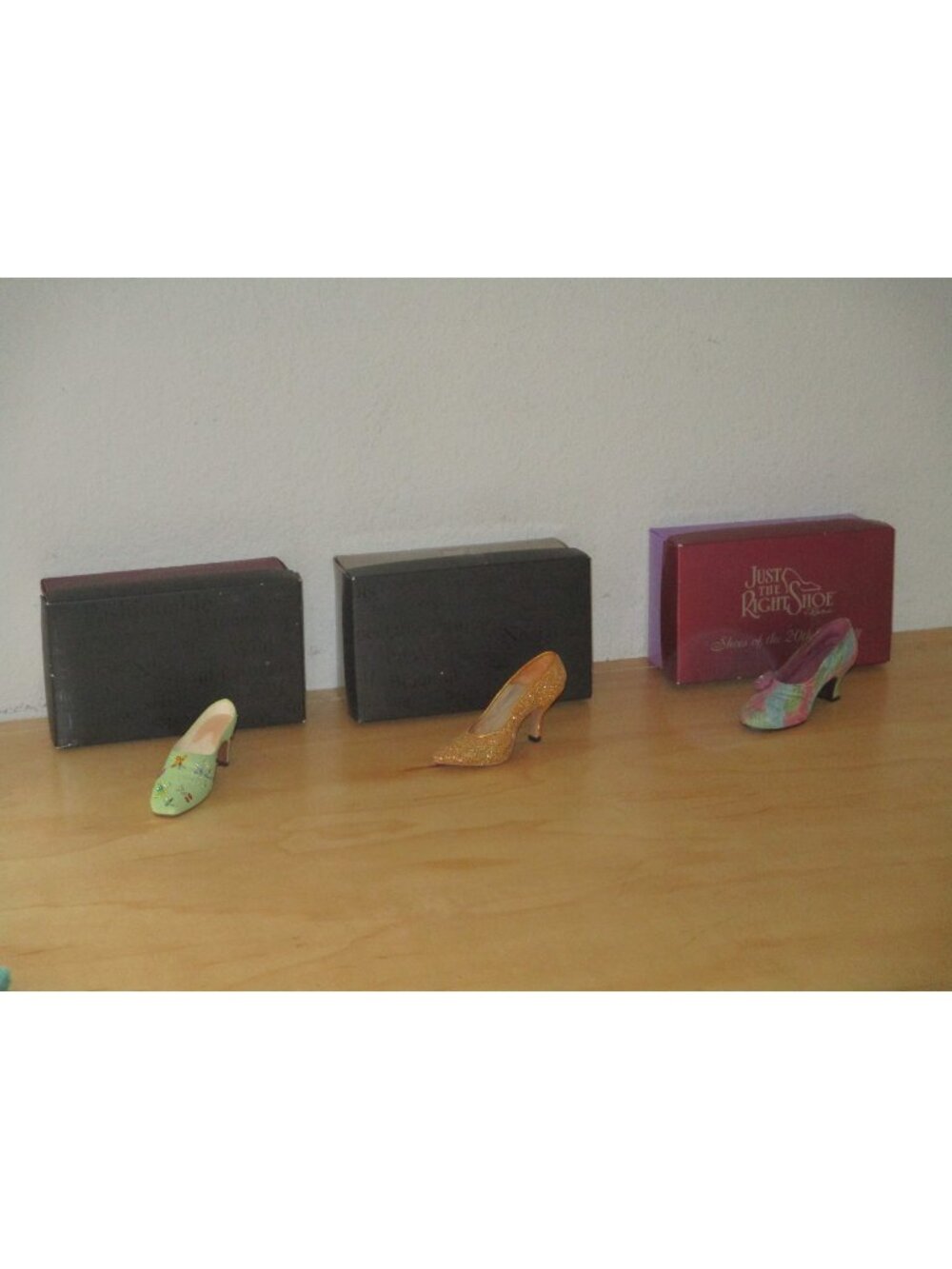Just the Right Shoe Lot of 3 Summer Buzz Golden St Rose Court With Boxes Good